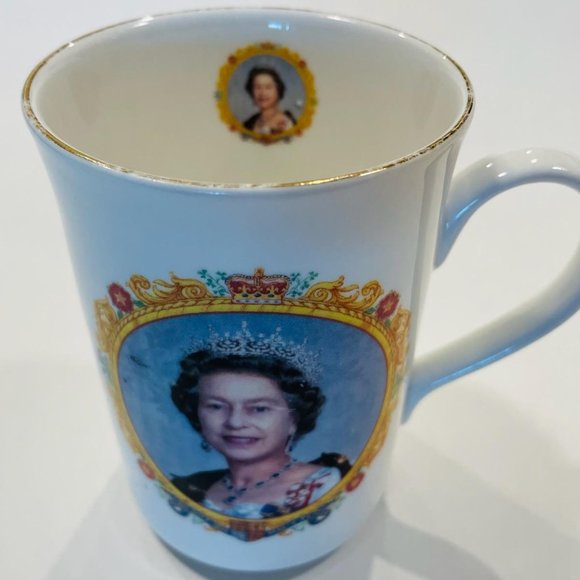 Lane End Pottery Queen Elizabeth 50 Years Reign ER Fine Bone China England Cup - Picture 2 of 9